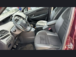 Renault Scenic foto 7