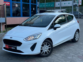 Ford Fiesta foto 1