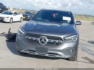 Mercedes GLA foto 2