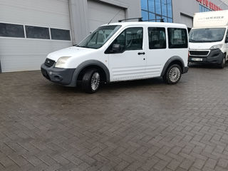 Ford Tourneo Connect, 2011