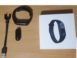 Часы Mi Band 2