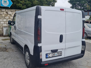 Renault Trafic foto 2