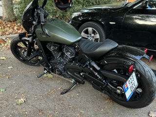 Indian Motorcycle Scout Rogue foto 5