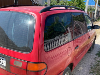 Volkswagen Sharan foto 8