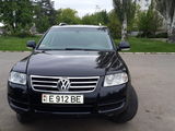 Volkswagen Touareg foto 1