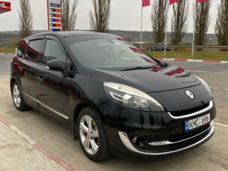 Renault Grand Scenic foto 2