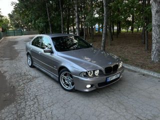 BMW 5 Series foto 6