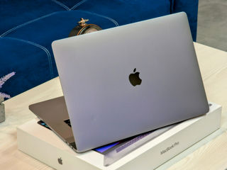 MacBook Pro 15 Retina 2019 (Core i7 9750H/16Gb Ram/512Gb SSD/Radeon Pro 555X/15.4" Retina) foto 8