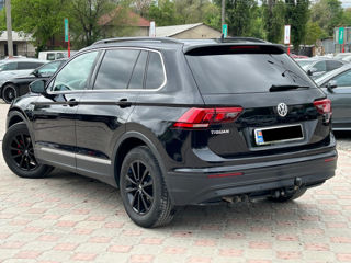 Volkswagen Tiguan foto 3