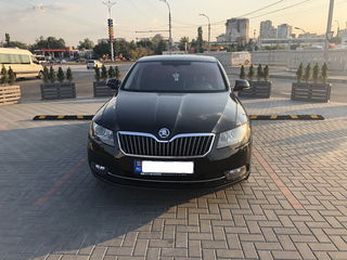 Skoda Superb foto 1