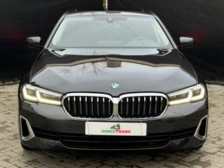 BMW 5 Series foto 3