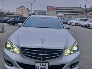 Mercedes E-Class foto 5