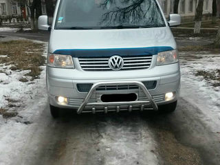 Volkswagen Multivan foto 1