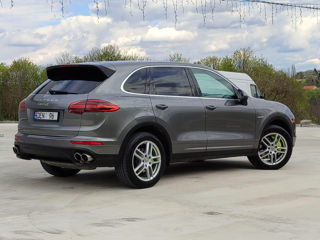 Porsche Cayenne foto 4