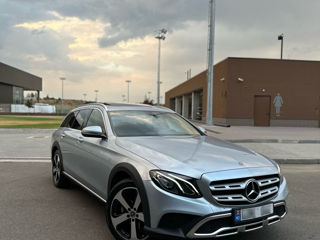 Mercedes E-Class foto 1