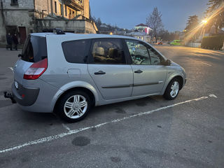 Renault Grand Scenic foto 3