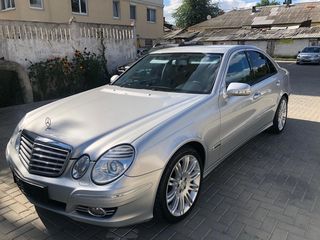 Mercedes E Class foto 1