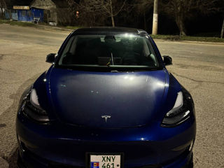 Tesla Model 3 foto 3