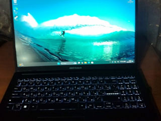 Asus vivobook foto 2