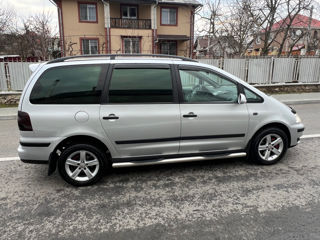 Volkswagen Sharan foto 3