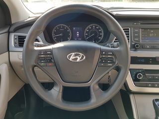 Hyundai Sonata foto 8