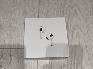 Apple AirPods 3