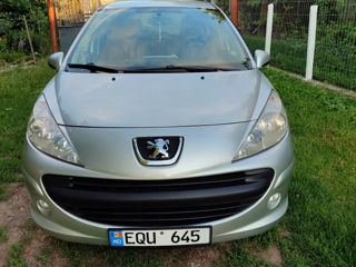 Peugeot 207 foto 9