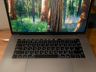 MacBook Pro 15-inch foto 3