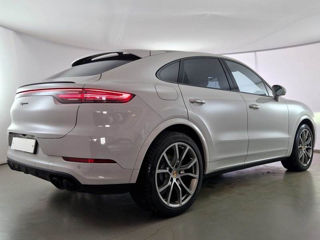 Porsche Cayenne Coupe foto 12