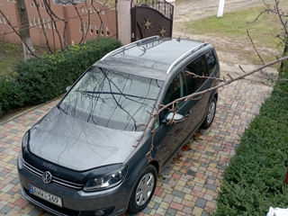 Volkswagen Touran foto 3