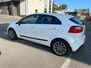 KIA Rio foto 4