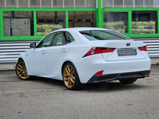 Lexus IS Series foto 4