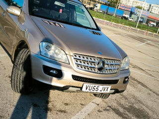 Mercedes M-Class foto 6