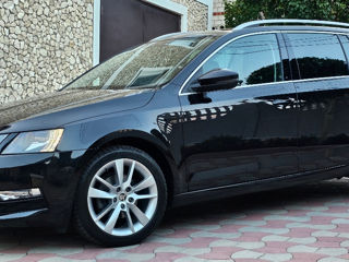 Skoda Octavia foto 2