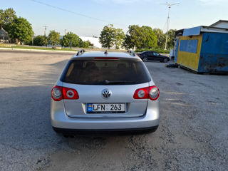 Volkswagen Passat foto 3