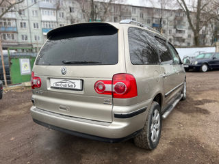 Volkswagen Sharan foto 8