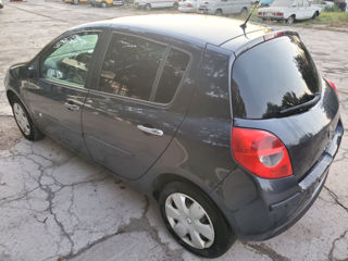 Renault Clio foto 5