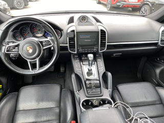 Porsche Cayenne foto 8