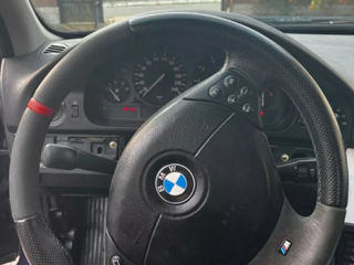 BMW 5 Series foto 7