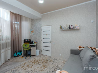 Apartament cu 2 camere, 84 m², Botanica, Chișinău foto 15