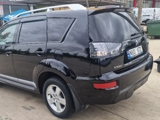 Mitsubishi Outlander foto 5