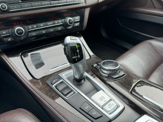 BMW 5 Series foto 14