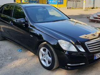 Mercedes E Class foto 2