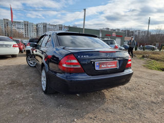 Mercedes E Class foto 3