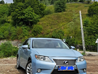 Lexus ES Series