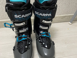 Clapari Ski noi, 28cm, marimea 42-43, originali, Italia. Scarpa Maestrale XT Lambda Frame Carbon.