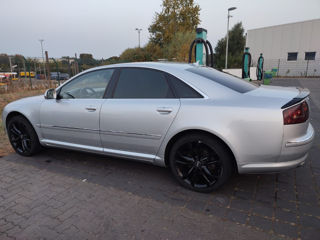 Audi A8 foto 8