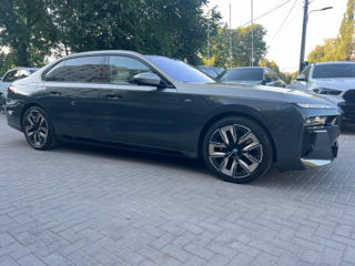 BMW 7 Series foto 7