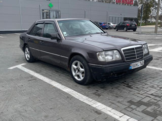 Mercedes Series (W124) foto 4