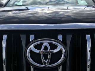 Toyota Land Cruiser foto 4